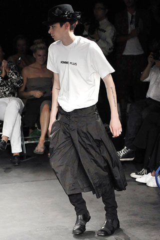 Comme des Garcons / - 2009